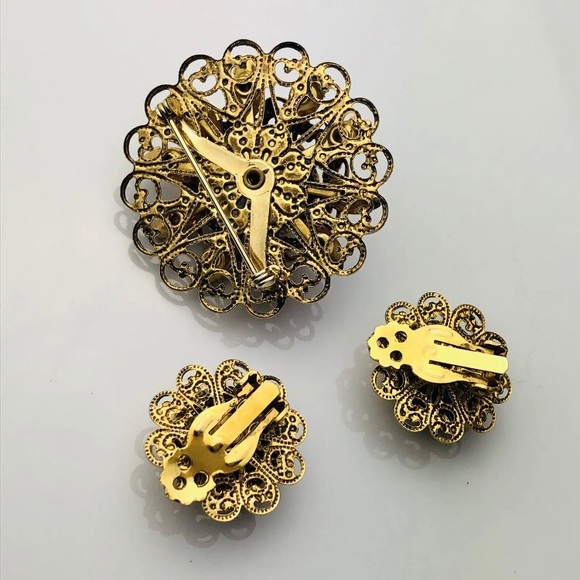 Vintage Art Nouveau Victorian Filigree Fuchsia Pink Crystal Brooch Earrings - Picture 9 of 9